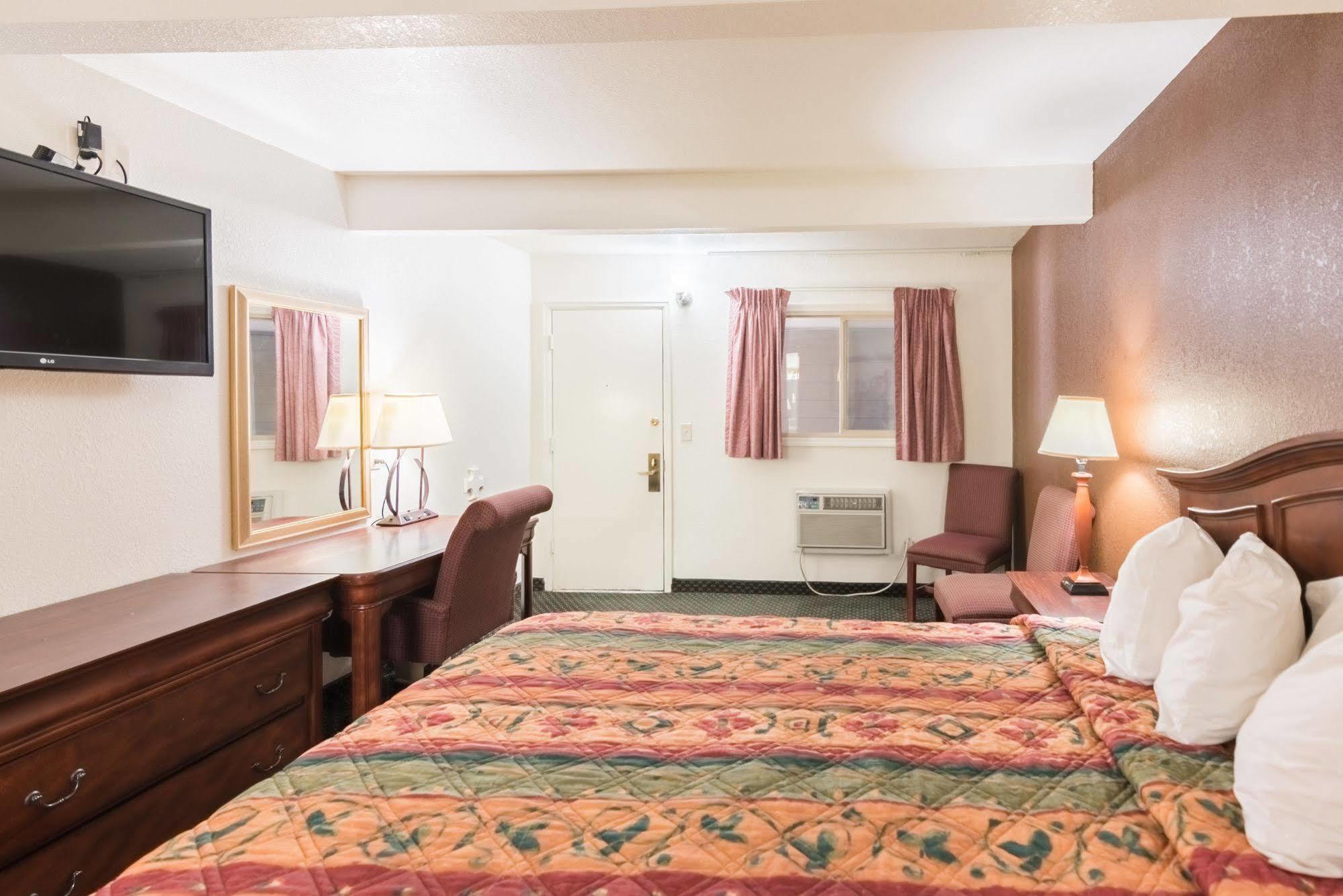 1St Interstate Inn Montrose Εξωτερικό φωτογραφία